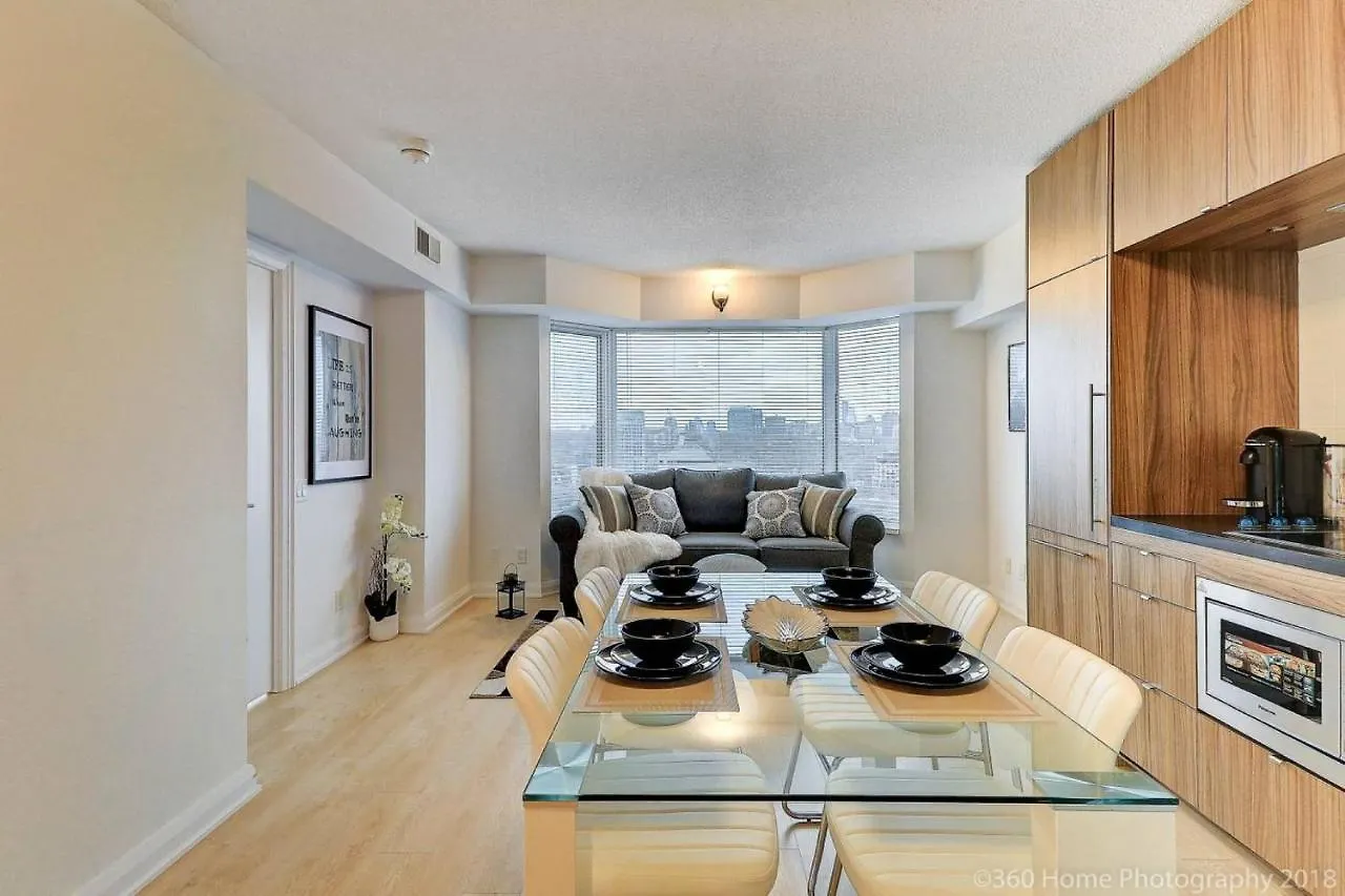 Presidential Yorkville Suite By Instant Suites Toronto