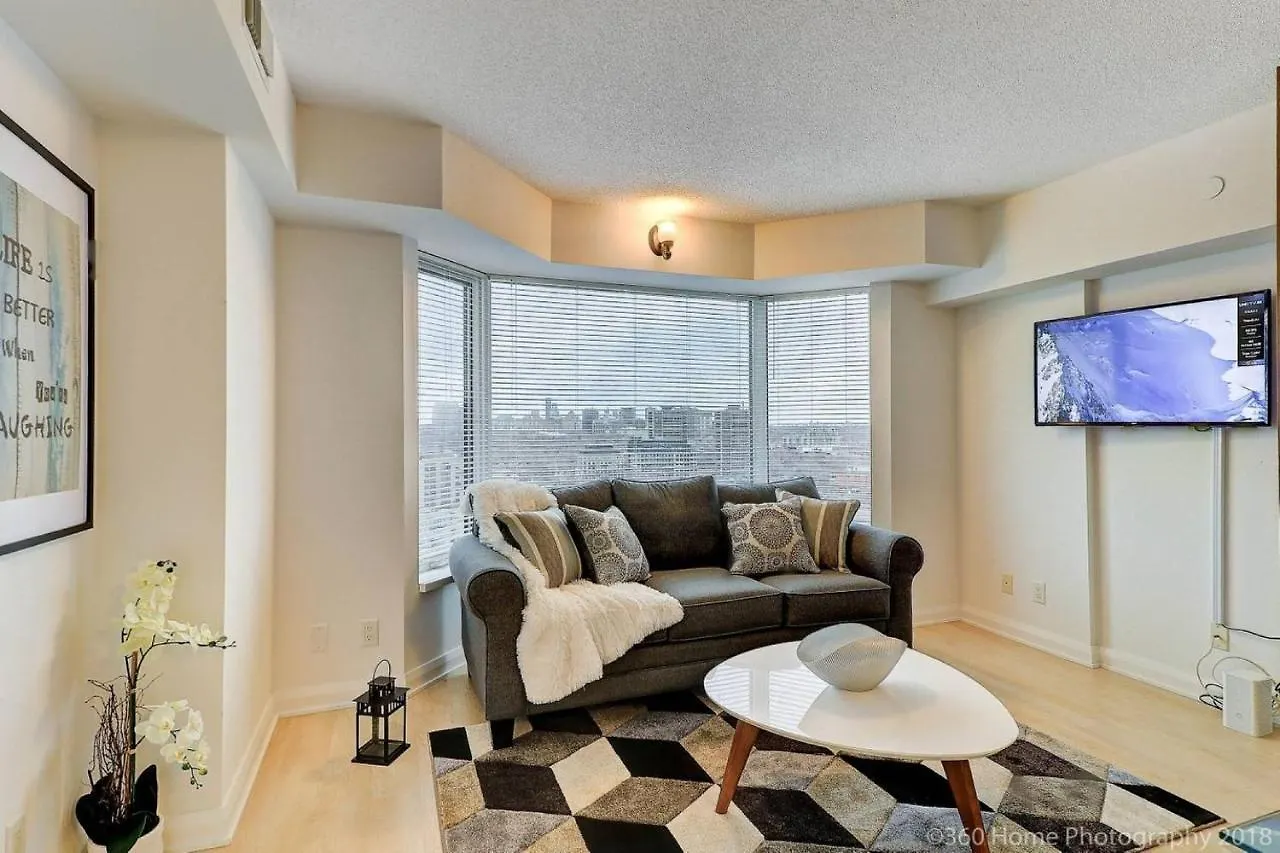 Presidential Yorkville Suite By Instant Suites Toronto Canada